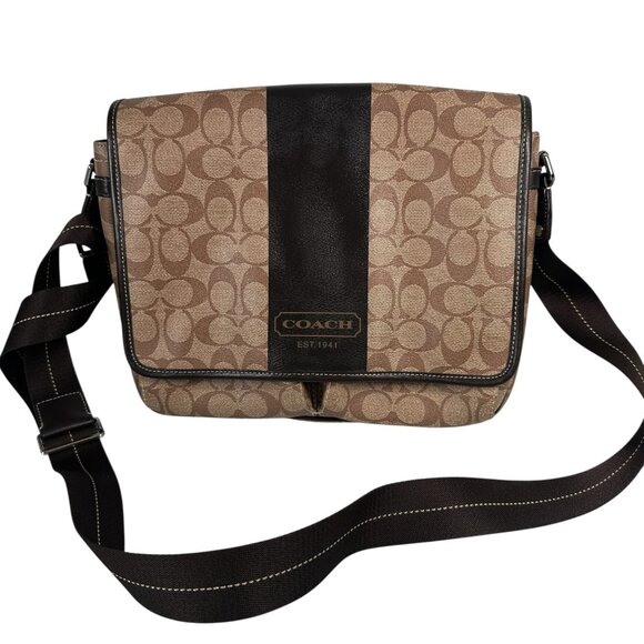 Coach PVC Leather Signature Messenger Bag Shoulder Bag F70590 - Picture 1 of 16